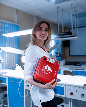 Philips HeartStart FRx – Дефибриллятор  с принадлежностями